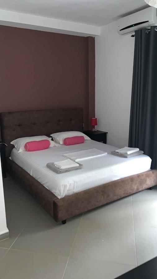Hotel Natali Дхерми Экстерьер фото